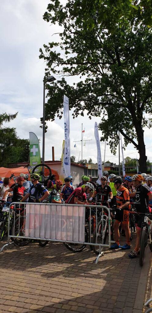 20190727 094022 498x1024 - XIV Maraton MTB dookoła Jeziora Miedwie