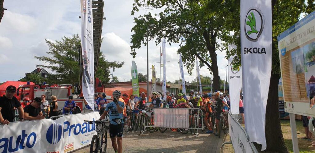 20190727 094034 1024x498 - XIV Maraton MTB dookoła Jeziora Miedwie