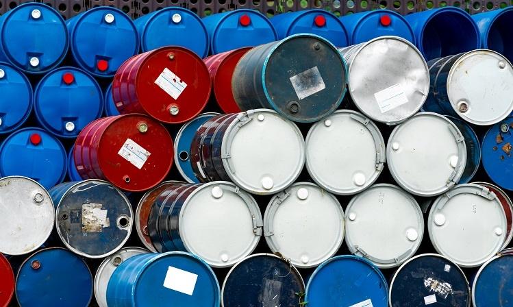 stack of old chemical barrels blue black and red 2021 09 20 17 32 50 utc - Strona Główna